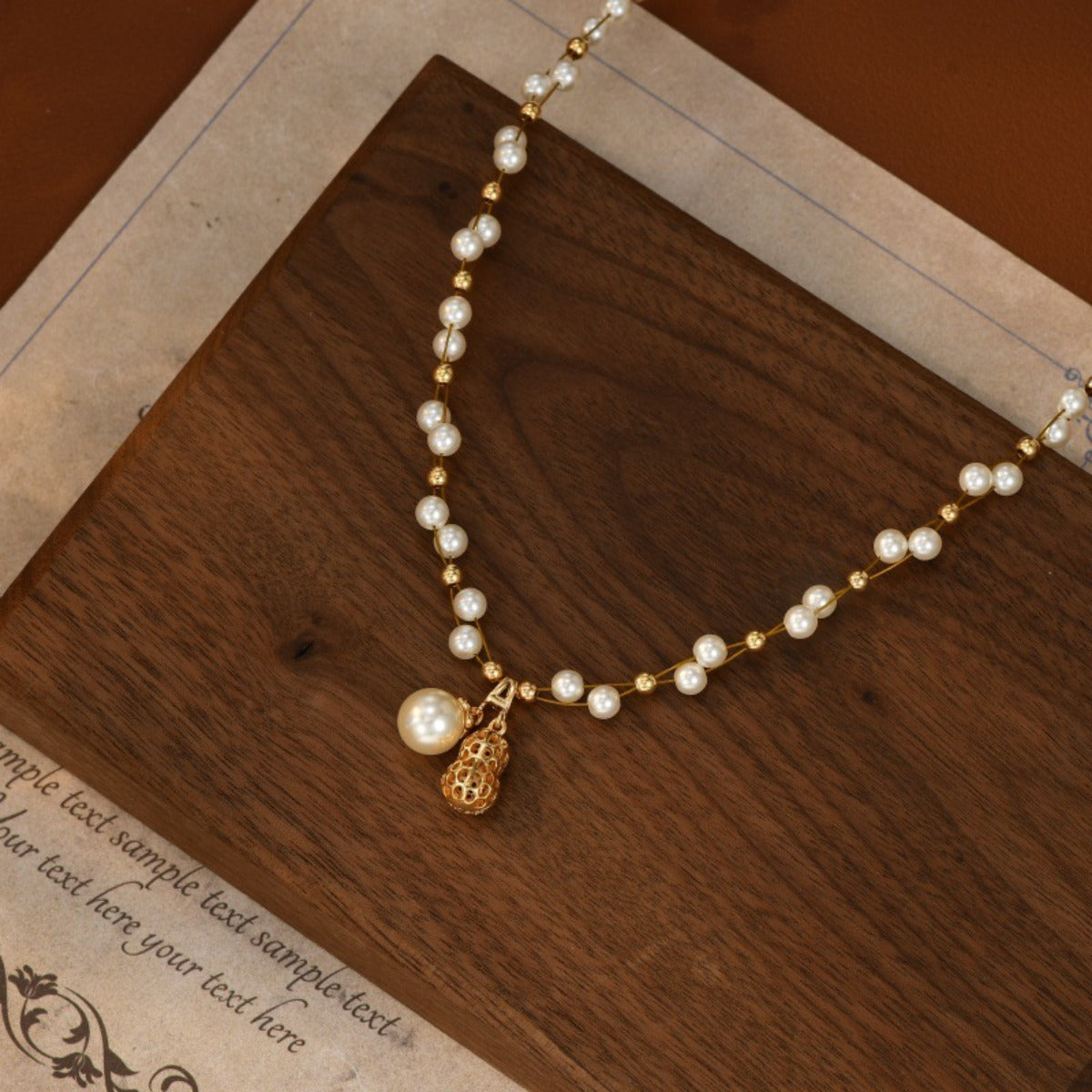 French Pearl Necklace for Women 2026 Young Luxury Niche Design High-End Clavicle Chain Accessory Necklace