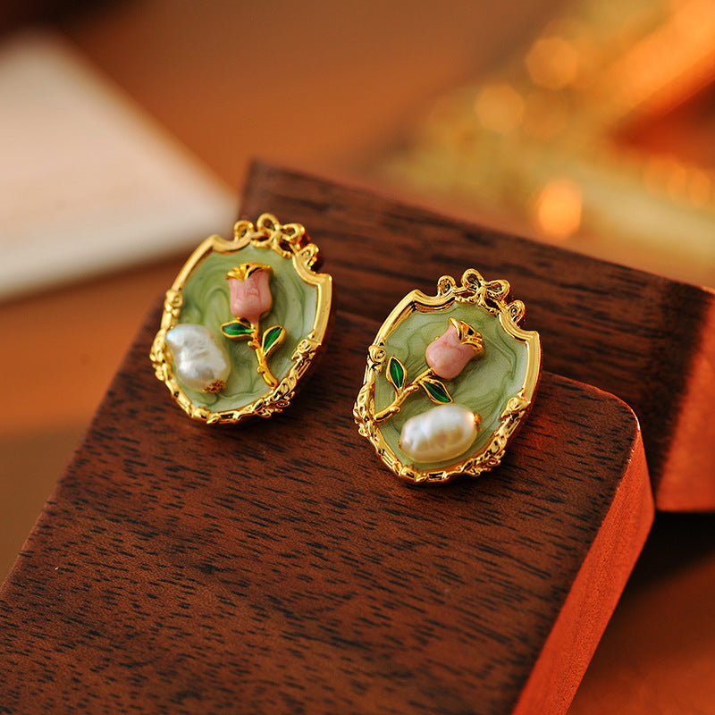 Fashion Medieval Green Oil Painting Style Pearl Rose Drop Glaze French Court Stud Earrings Light Luxury Fashion Fresh Earrings