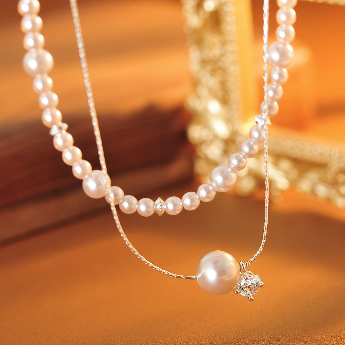 New Manta Rose Beaded Necklace Ins French Stacked Wearing Exquisite Collarbone Chain Niche Women's Necklace