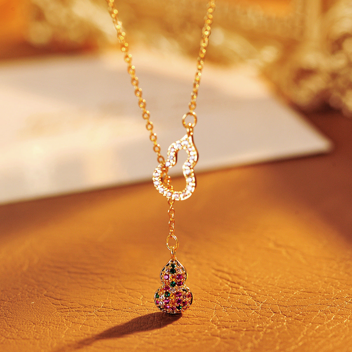 Full Zirconium Gourd-shaped Hollow Necklace Women's Pendant Niche Fashion French Versatile Exquisite Collarbone Chain